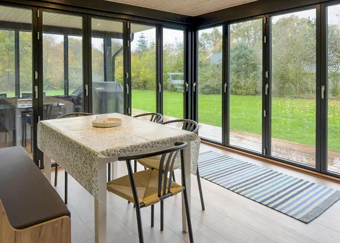 Vakantiehuis 3 Bedroom Stunning In *